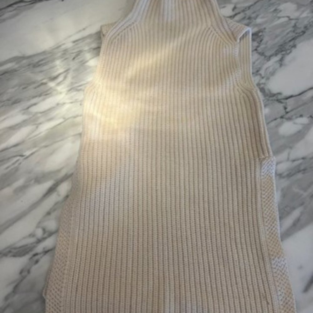 ARITZIA WILFRED LONG MERLINO WOOL TURTLENECK TANK SWEATER SIZE XS